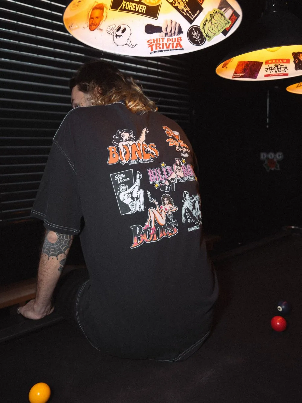BILLY BONES CLUB CIGARETTES AFTER SEX DIVE BAR TEE - CONTRAST STITCH BLACK