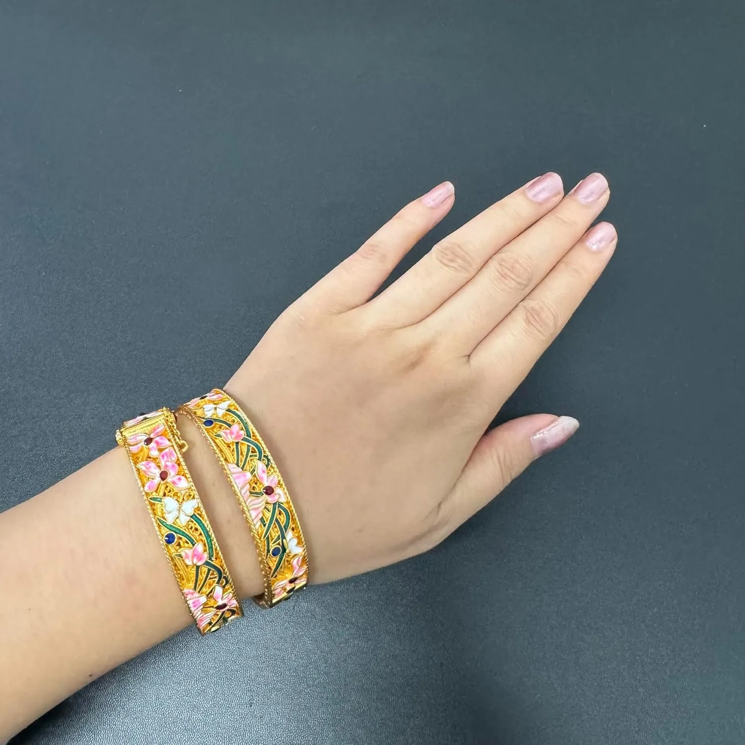 Ethlyn Gifts for women Thick Gold Plated Bangles Bracelet Dating Party Wedding Use colorful Jewelry for mom wife girlfriend