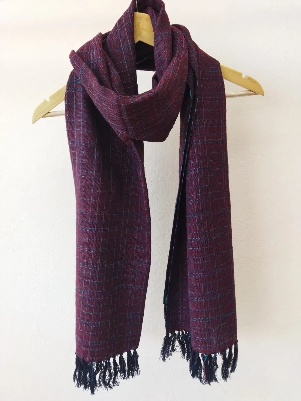 Hand-woven Woollen Stole Pure Merino Wool Maroon