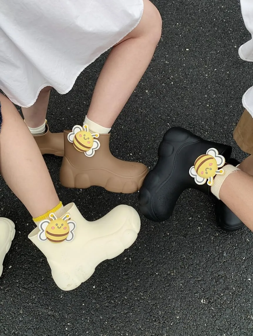 Kawaii Bees rain Boots for Women Cartoon Ladies Outdoor Waterproof Students Four Seasons Universal Rainy Rubber Shoes