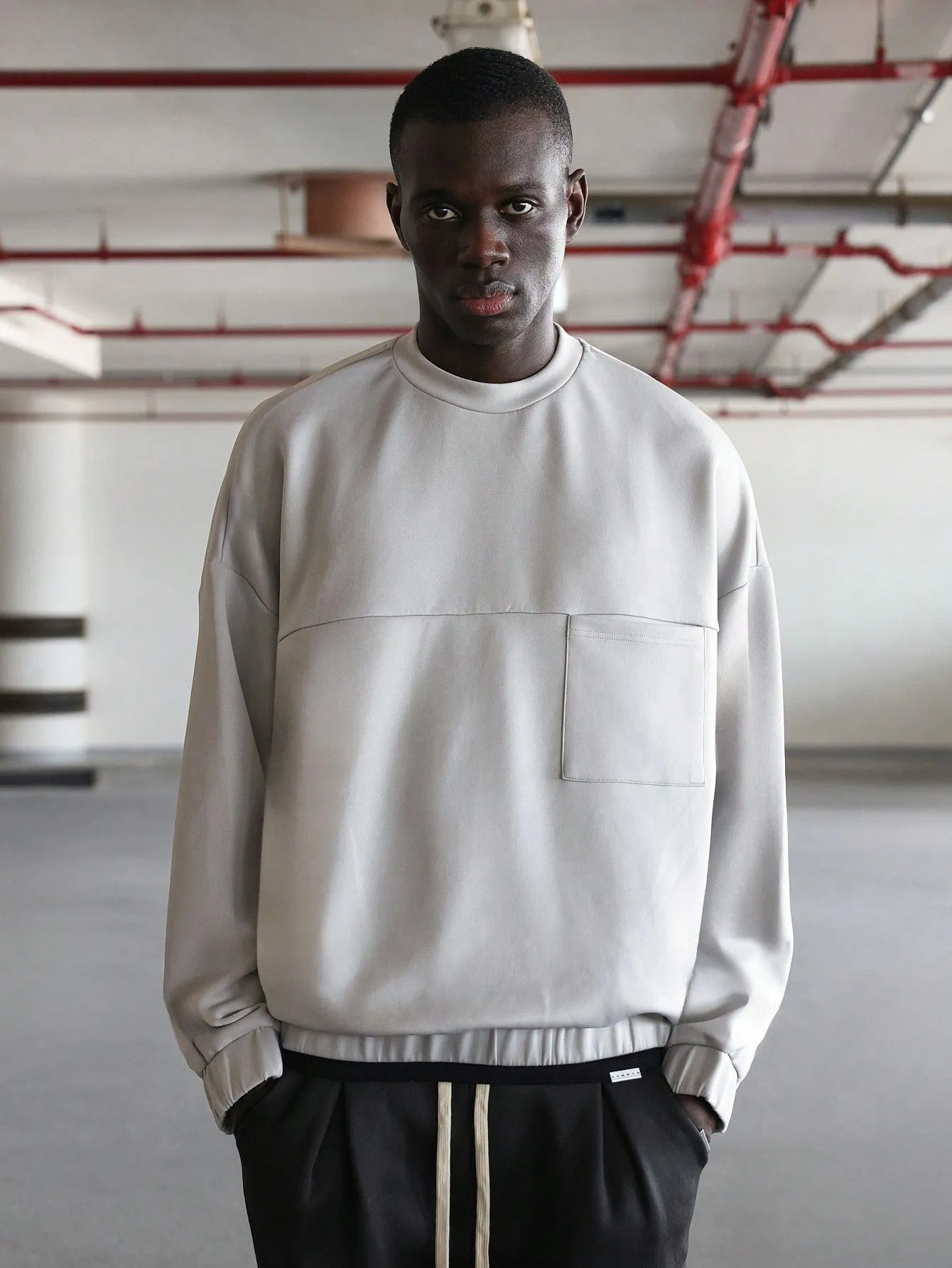 Regular Fit Long Sleeve Lightweight Sweatshirt With Pocket