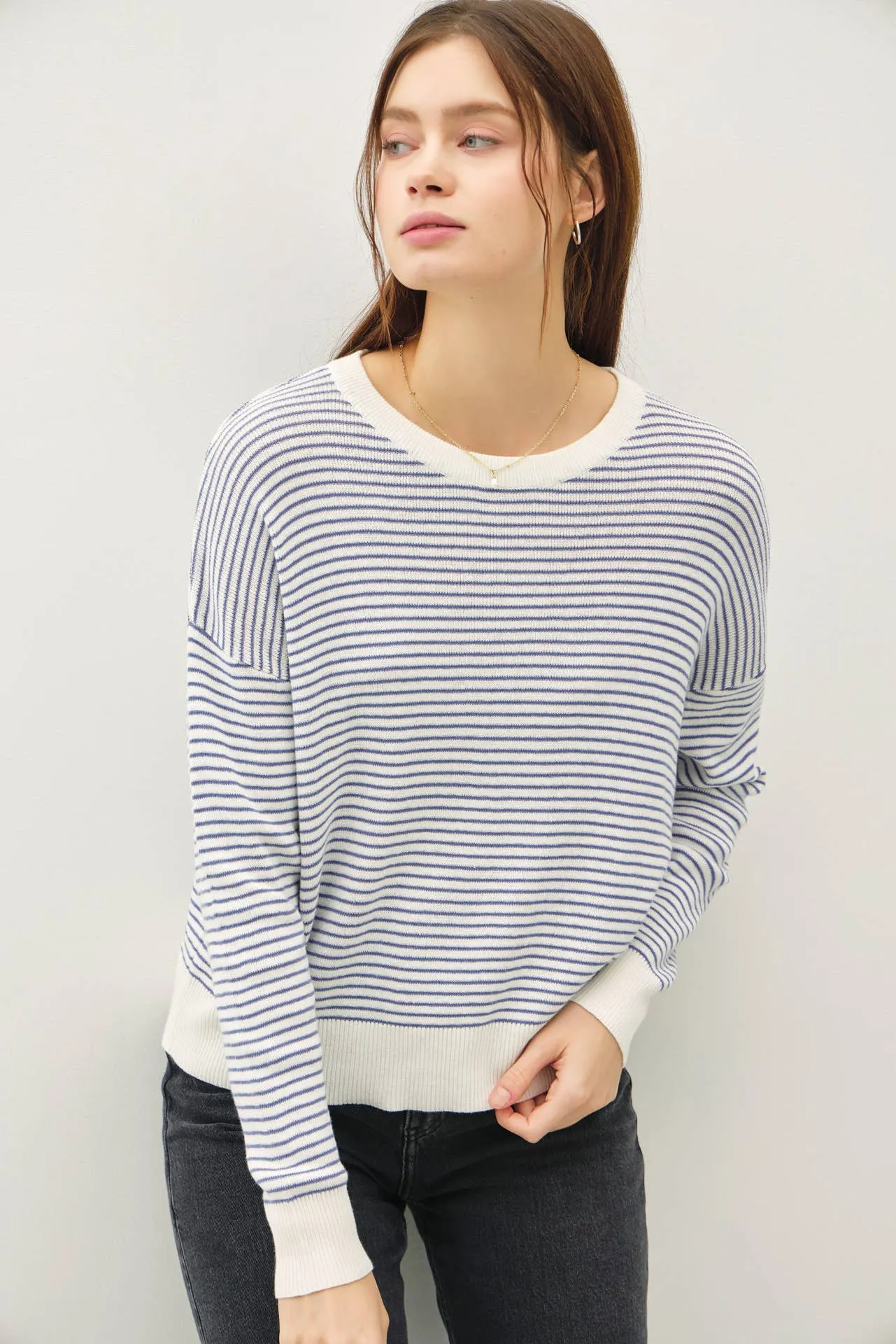 STRIPED LONG SLEEVE SWEATER