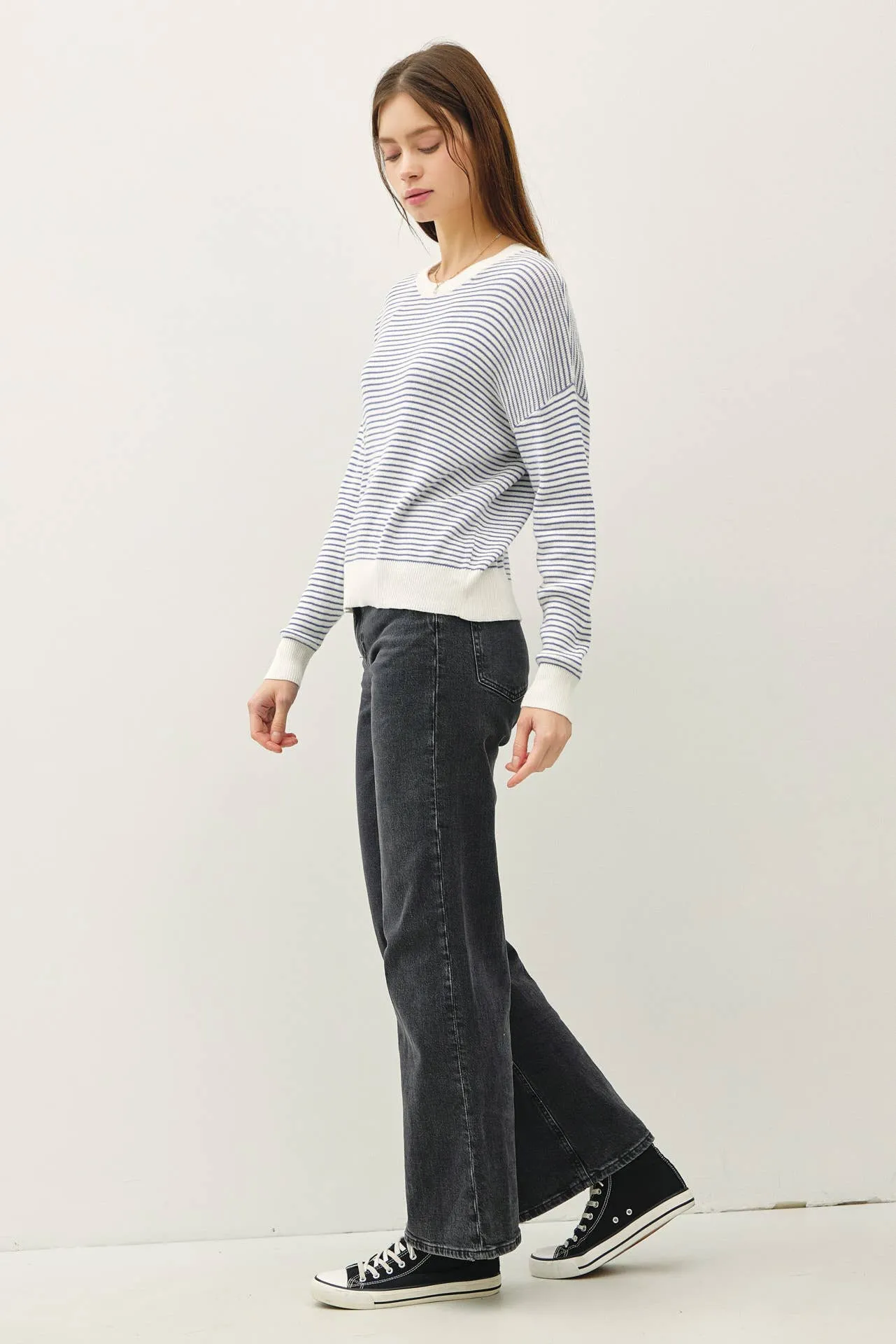 STRIPED LONG SLEEVE SWEATER