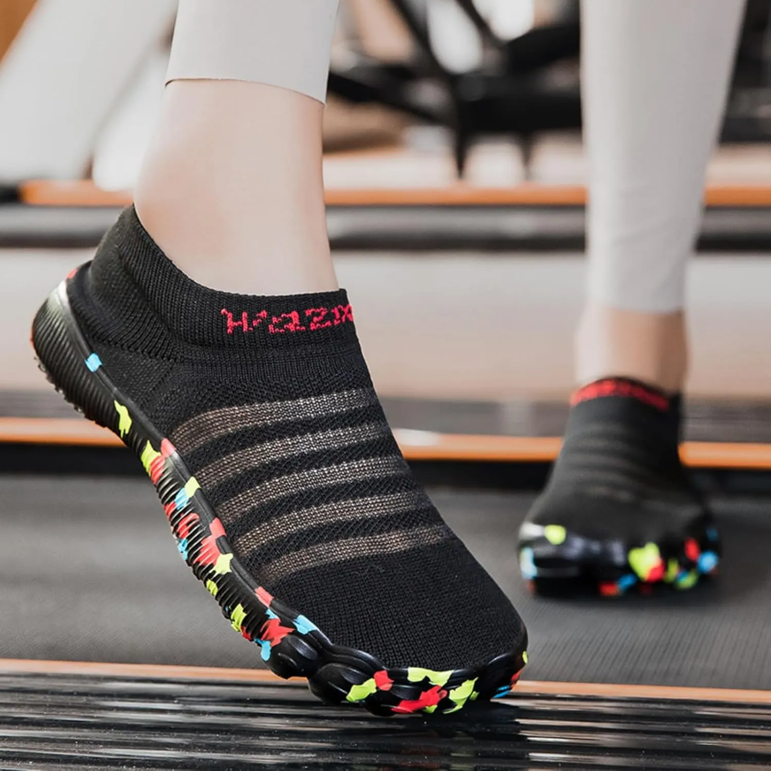 Water Shoes Women Barefoot Grounded Footwear for Women Men with Neuropathy Pool Shoes Wide Toe Box Sneakers Slip On Athletic Workout Gym Footwear Beach Swim Shoe Quick-Dry Breathable Lightweight