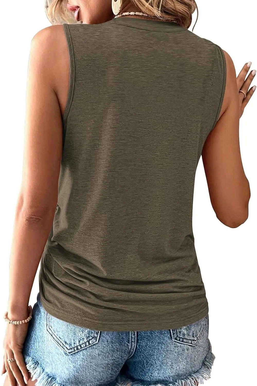 Womens Tank Tops Summer Tank Tops for 2025 Crew Neck Sleeveless Womens Summer Tops Cute Loose Fit Workout Casual Tops Clothes